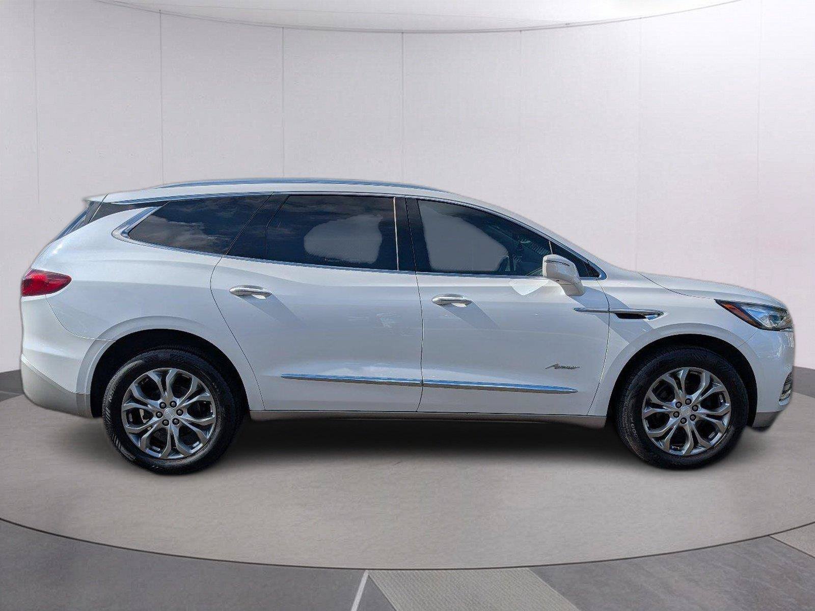 Used 2018 Buick Enclave Avenir w/ Avenir Technology Package FWD image 8