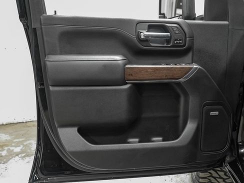 Used 2020 GMC Sierra 2500 Denali w/ Denali Ultimate Package AWD/4WD image 41