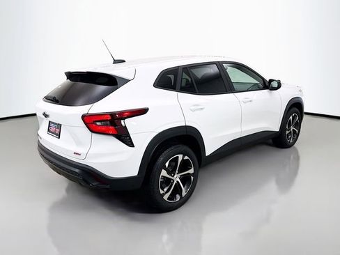 New 2026 Chevrolet Trax RS w/ Driver Confidence Package image 8