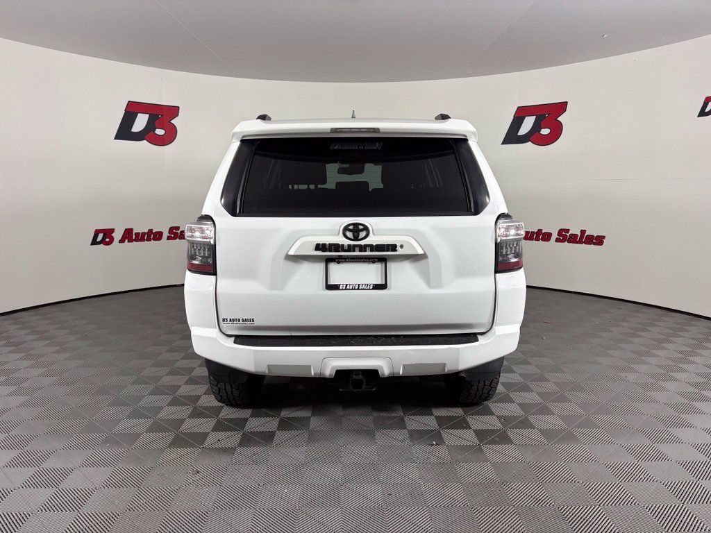 Used 2021 Toyota 4Runner SR5 AWD/4WD image 7