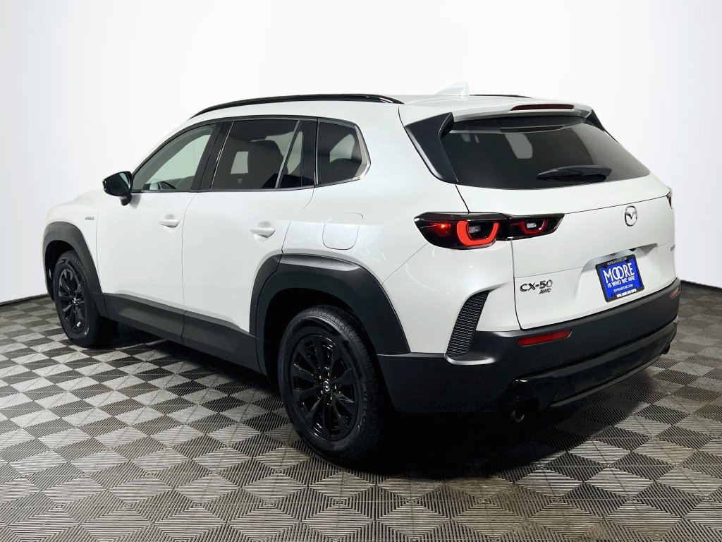 Used 2025 MAZDA CX-50 AWD 2.5 Hybrid w/ Premium Pkg image 5