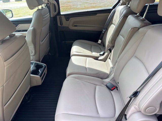 Used 2018 Honda Odyssey Touring image 15