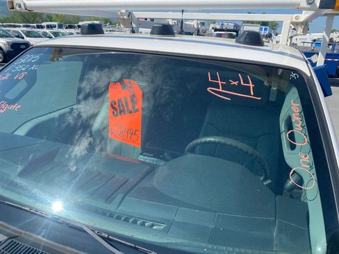 Used 2015 Ford F350 XL image 4