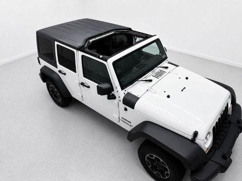 Used 2017 Jeep Wrangler Unlimited Sport w/ Quick Order Package 24S AWD/4WD image 30