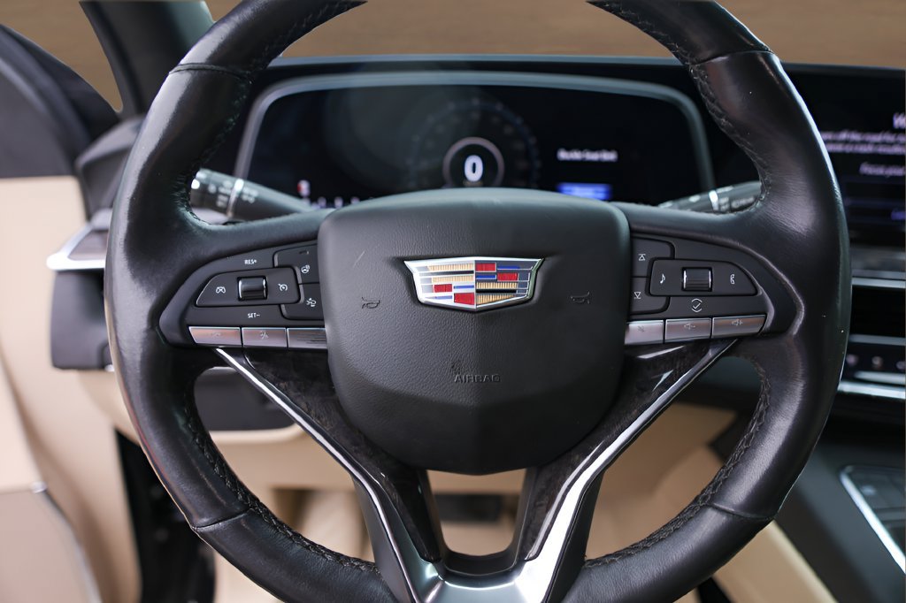 Used 2021 Cadillac Escalade Premium Luxury RWD image 13