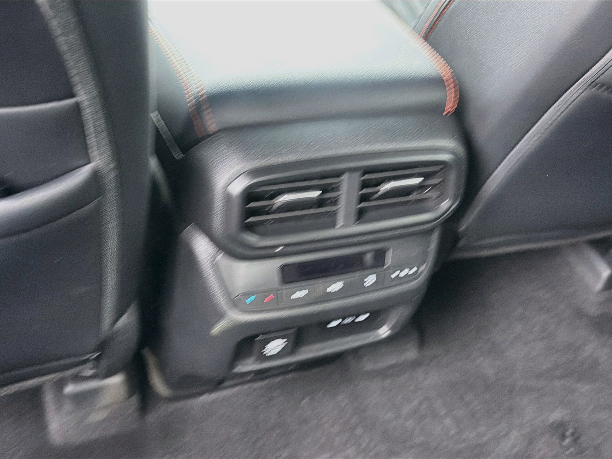 Used 2025 Honda Pilot TrailSport image 22