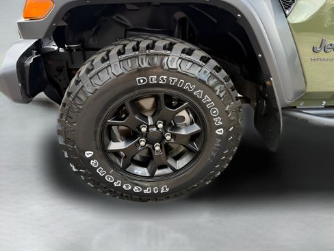 Used 2021 Jeep Wrangler Sport AWD/4WD image 23