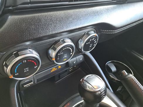 Used 2021 MAZDA MX-5 Miata RF Grand Touring RWD image 11