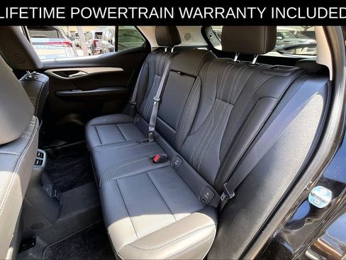 Used 2025 Buick Envision Avenir AWD/4WD image 31