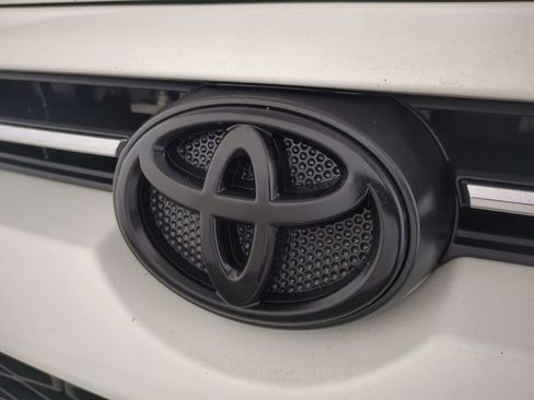 Used 2020 Toyota 4Runner Venture image 13