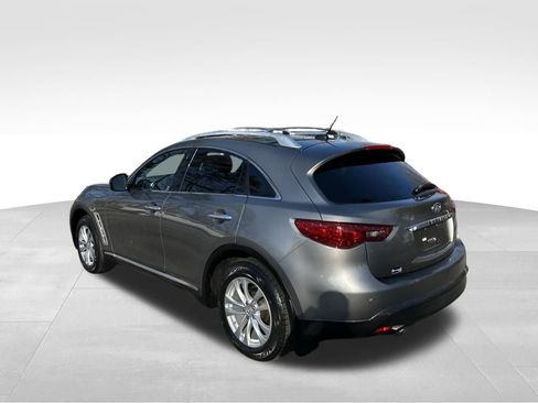 Used 2009 INFINITI FX35 2WD w/ Navigation Pkg image 3