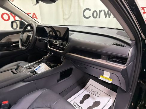 New 2026 Toyota Grand Highlander AWD image 13