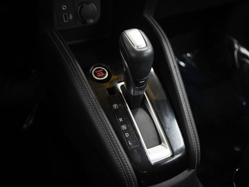 Used 2019 Nissan Kicks SR image 23