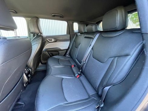 Used 2024 Jeep Compass Latitude AWD/4WD image 25