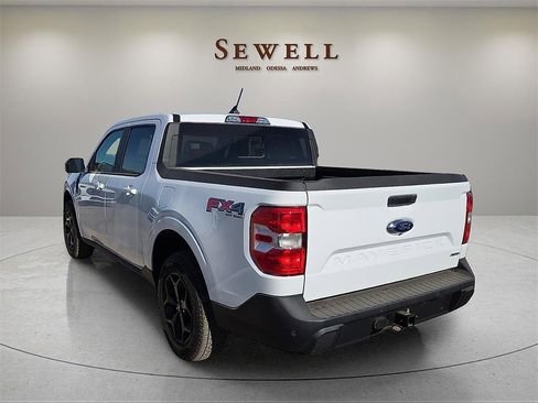 Used 2022 Ford Maverick Lariat w/ Lariat Luxury Package image 3