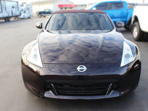 Used 2010 Nissan 370Z Touring w/ Sport Pkg image 22