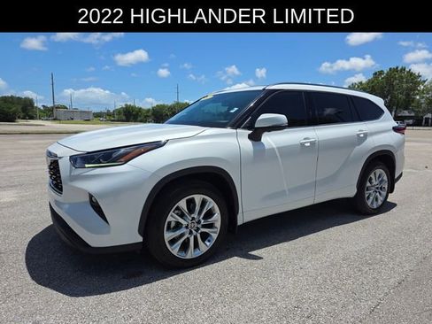 Used 2022 Toyota Highlander Limited AWD/4WD image 7