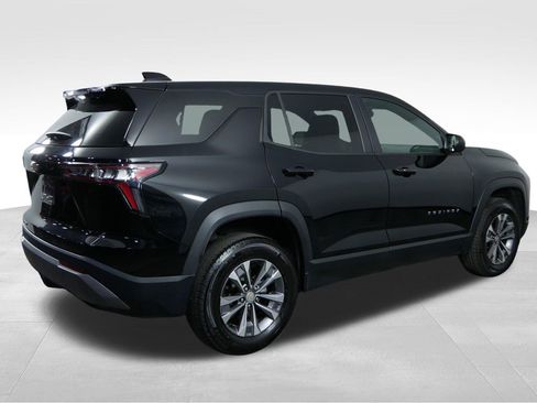 Used 2025 Chevrolet Equinox LT image 10