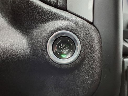 Used 2020 Chevrolet Silverado 1500 LT w/ All-Star Edition image 11