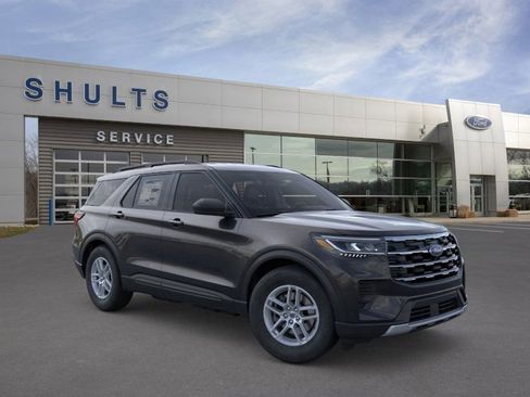New 2026 Ford Explorer Active image 7