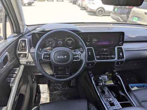 Used 2023 Kia Sorento SX Prestige AWD/4WD image 15