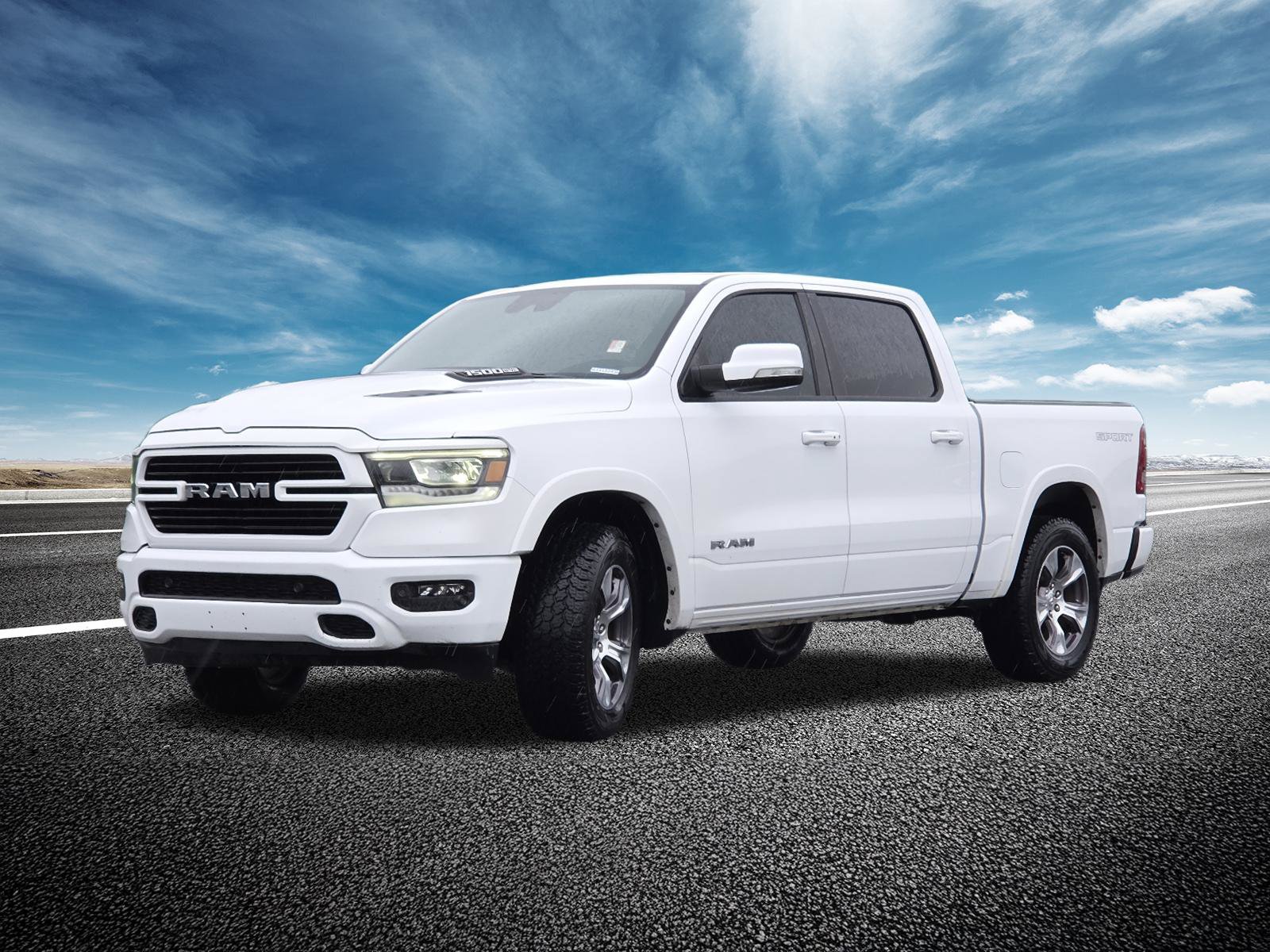 Used 2022 RAM 1500 Laramie w/ Sport Appearance Package AWD/4WD image 16
