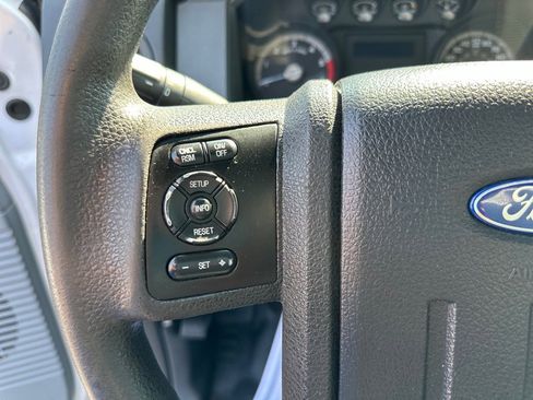 Used 2016 Ford F550 2WD Regular Cab Super Duty image 23