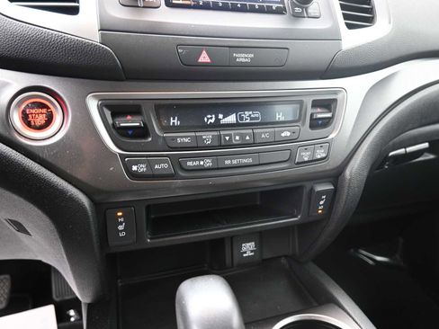 Used 2017 Honda Ridgeline RTL image 9