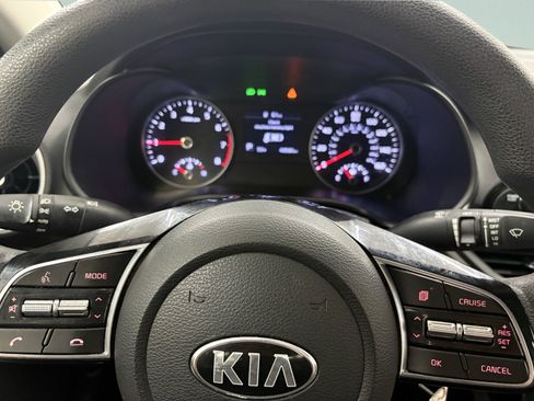 Used 2020 Kia Forte LXS FWD image 27