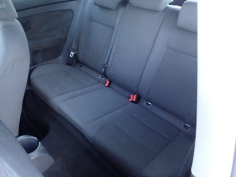 Used 2009 Volkswagen Rabbit S FWD image 10