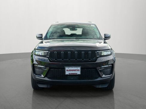 Used 2023 Jeep Grand Cherokee Limited w/ Black Appearance Package AWD/4WD image 2