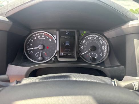 Used 2021 Toyota Tacoma TRD Sport w/ Technology Package AWD/4WD image 26