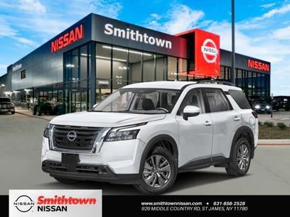 New 2025 Nissan Pathfinder SV w/ SV Premium Package