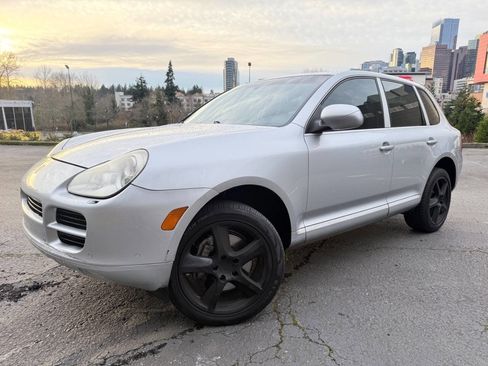 Used 2005 Porsche Cayenne S image 20