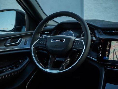 New 2026 Jeep Grand Cherokee Limited image 16