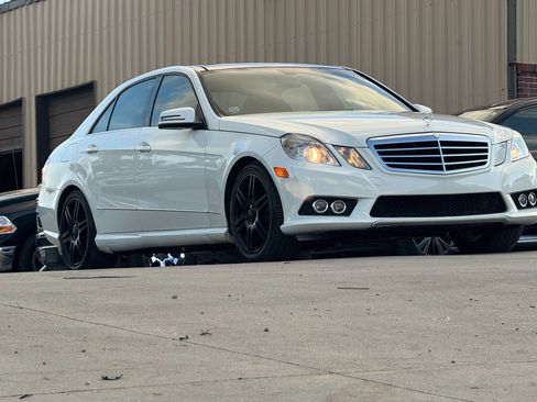 Used 2010 Mercedes-Benz E 350 4MATIC Sedan image 6