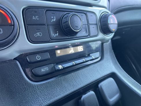 Used 2016 GMC Yukon SLE w/ Convenience Package image 30