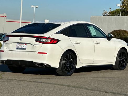 Used 2023 Honda Civic Sport Touring image 2