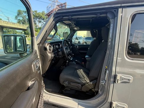 Used 2022 Jeep Wrangler Unlimited Sport AWD/4WD image 10