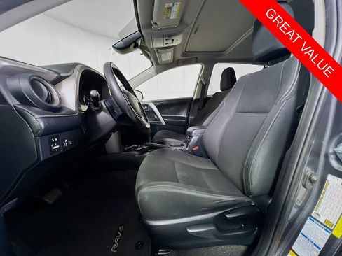 Used 2017 Toyota RAV4 XLE w/ Convenience Package image 19