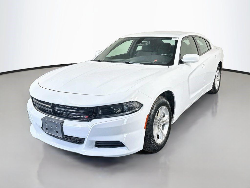 Used 2022 Dodge Charger SXT RWD image 4