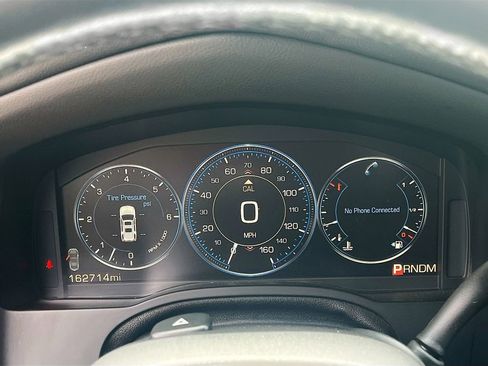 Used 2015 Cadillac Escalade Premium AWD/4WD image 12