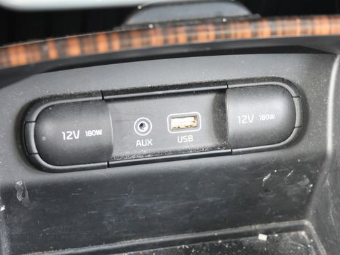 Used 2020 Kia Sorento EX image 27