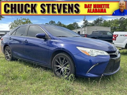 Used 2015 Toyota Camry XSE image 1