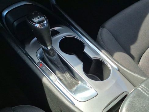 Used 2020 Chevrolet Malibu LT image 12