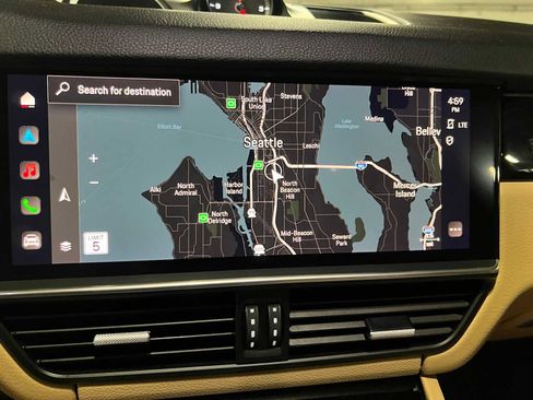 Used 2023 Porsche Cayenne image 32