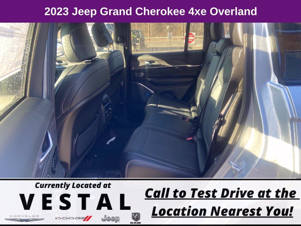 New 2023 Jeep Grand Cherokee Overland AWD/4WD image 12