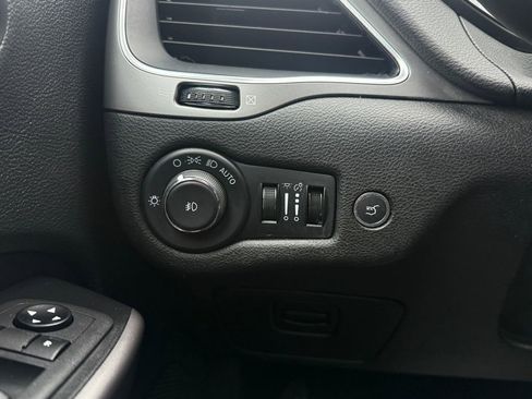 Used 2022 Jeep Cherokee Latitude Lux w/ Sun & Sound Group image 20