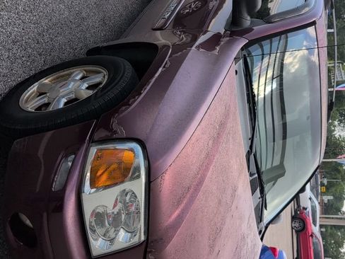 Used 2004 GMC Envoy SLE AWD/4WD image 7
