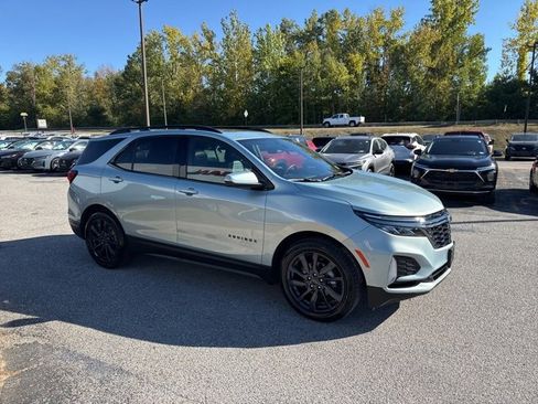 Used 2022 Chevrolet Equinox RS w/ RS Leather Package image 15